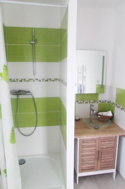 Chambre 20M2 Avec Salle De Bain Privee Dans Maison En Bois لافاور المظهر الخارجي الصورة